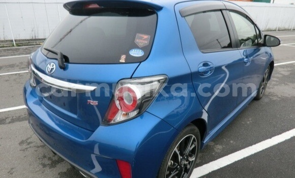 Buy Used Toyota Vitz Blue Car in Beitbridge in Matabeleland South Buy Used Toyota Vitz Blue Car in Beitbridge in Matabeleland South