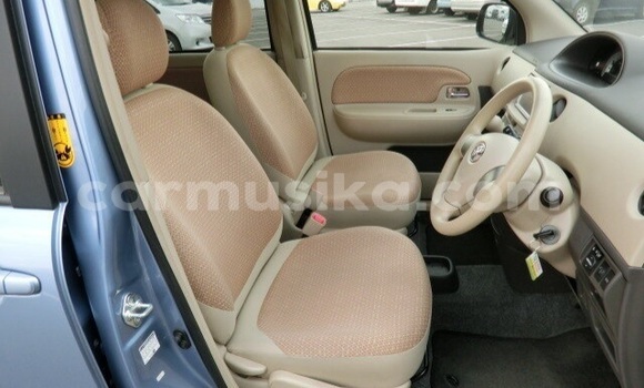 Buy Used Toyota Sienta Blue Car in Beitbridge in Matabeleland South Buy Used Toyota Sienta Blue Car in Beitbridge in Matabeleland South