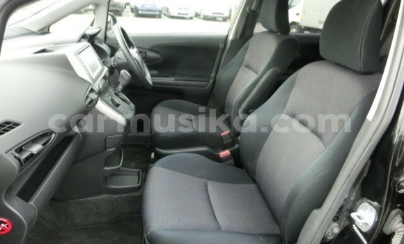 Tenga Tsaru Toyota Wish Nhema Mota in Beitbridge in Matabeleland South Tenga Tsaru Toyota Wish Nhema Mota in Beitbridge in Matabeleland South