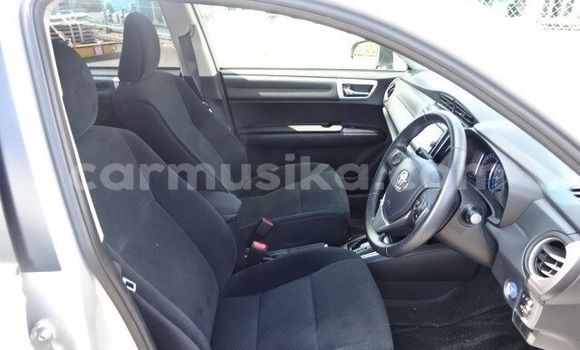 Nunua Ilio tumika Toyota Axio Fedha Gari ndani ya Beitbridge nchini Matabeleland Kusini Nunua Ilio tumika Toyota Axio Fedha Gari ndani ya Beitbridge nchini Matabeleland Kusini