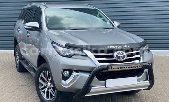 Buy Used Toyota Fortuner Silver Car in Beitbridge in Matabeleland South Buy Used Toyota Fortuner Silver Car in Beitbridge in Matabeleland South