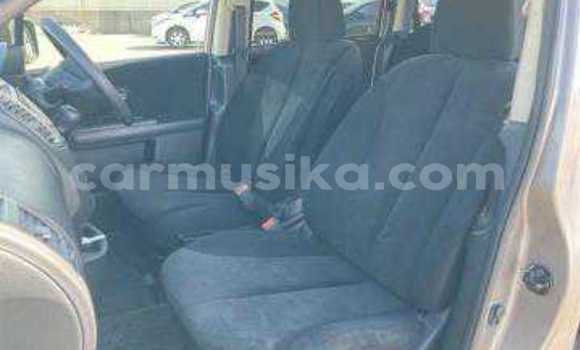 Acheter Occasion Voiture Nissan Lafesta Gris à Beitbridge, Matabeleland South Acheter Occasion Voiture Nissan Lafesta Gris à Beitbridge, Matabeleland South