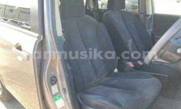 Acheter Occasion Voiture Nissan Lafesta Gris à Beitbridge, Matabeleland South Acheter Occasion Voiture Nissan Lafesta Gris à Beitbridge, Matabeleland South
