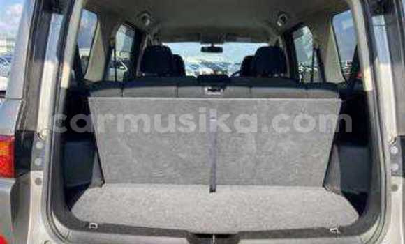 Acheter Occasion Voiture Nissan Lafesta Gris à Beitbridge, Matabeleland South Acheter Occasion Voiture Nissan Lafesta Gris à Beitbridge, Matabeleland South