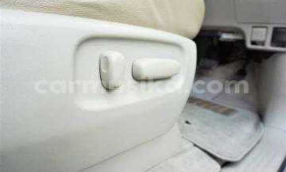 Tenga Tsaru Toyota Estima Chena Mota in Beitbridge in Matabeleland South Tenga Tsaru Toyota Estima Chena Mota in Beitbridge in Matabeleland South