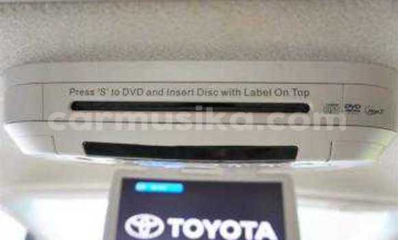 Tenga Tsaru Toyota Estima Chena Mota in Beitbridge in Matabeleland South Tenga Tsaru Toyota Estima Chena Mota in Beitbridge in Matabeleland South