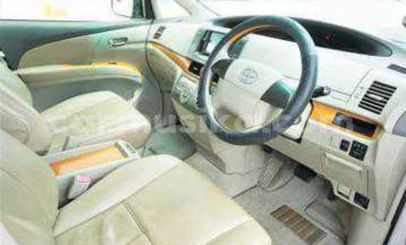 Tenga Tsaru Toyota Estima Chena Mota in Beitbridge in Matabeleland South Tenga Tsaru Toyota Estima Chena Mota in Beitbridge in Matabeleland South