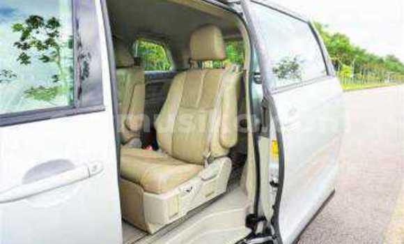 Tenga Tsaru Toyota Estima Chena Mota in Beitbridge in Matabeleland South Tenga Tsaru Toyota Estima Chena Mota in Beitbridge in Matabeleland South