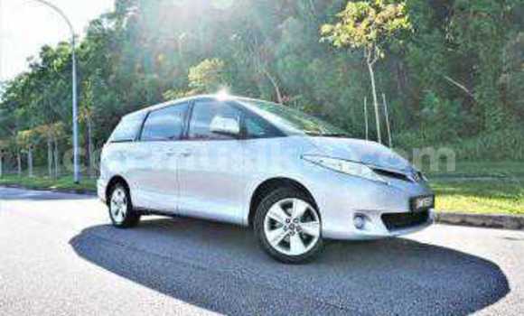 Tenga Tsaru Toyota Estima Chena Mota in Beitbridge in Matabeleland South Tenga Tsaru Toyota Estima Chena Mota in Beitbridge in Matabeleland South