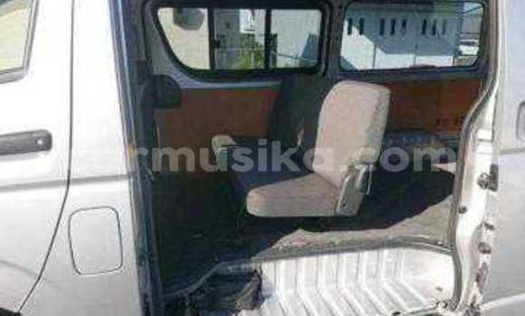 Tenga Tsaru Toyota Hiace Chena Mota in Beitbridge in Matabeleland South Tenga Tsaru Toyota Hiace Chena Mota in Beitbridge in Matabeleland South