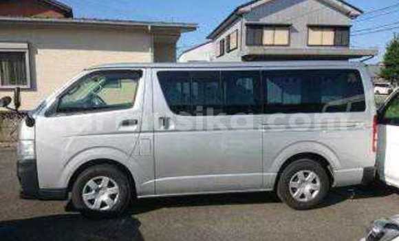 Tenga Tsaru Toyota Hiace Chena Mota in Beitbridge in Matabeleland South Tenga Tsaru Toyota Hiace Chena Mota in Beitbridge in Matabeleland South