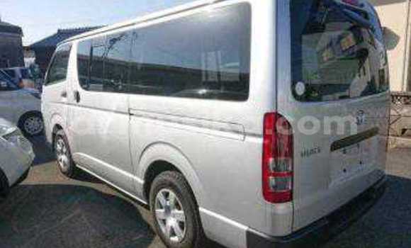 Tenga Tsaru Toyota Hiace Chena Mota in Beitbridge in Matabeleland South Tenga Tsaru Toyota Hiace Chena Mota in Beitbridge in Matabeleland South