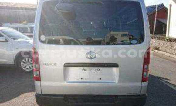 Tenga Tsaru Toyota Hiace Chena Mota in Beitbridge in Matabeleland South Tenga Tsaru Toyota Hiace Chena Mota in Beitbridge in Matabeleland South