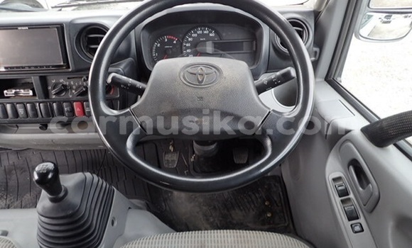 Buy Used Toyota Dyna White Truck in Beitbridge in Matabeleland South Buy Used Toyota Dyna White Truck in Beitbridge in Matabeleland South
