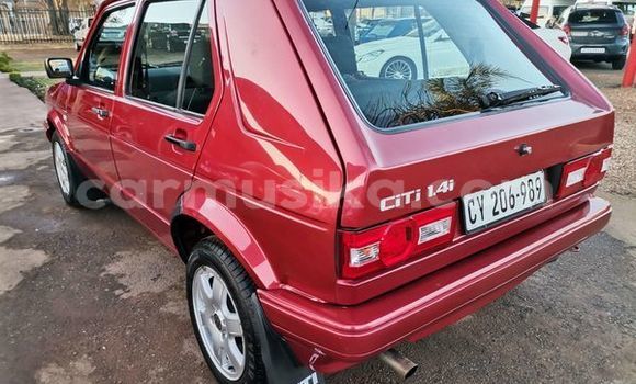 Tenga Tsaru Volkswagen Golf Tsvuku Mota in Beitbridge in Matabeleland South Tenga Tsaru Volkswagen Golf Tsvuku Mota in Beitbridge in Matabeleland South