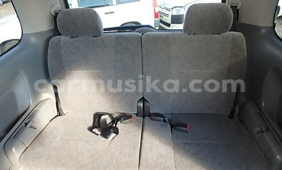 Acheter Occasion Voiture Toyota Voxy Beige à Beitbridge, Matabeleland South Acheter Occasion Voiture Toyota Voxy Beige à Beitbridge, Matabeleland South