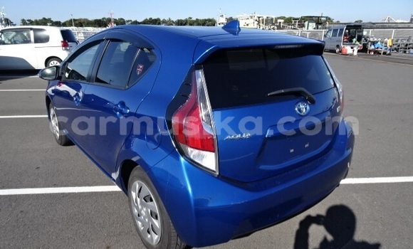 Buy Used Toyota Aqua Blue Car in Beitbridge in Matabeleland South Buy Used Toyota Aqua Blue Car in Beitbridge in Matabeleland South