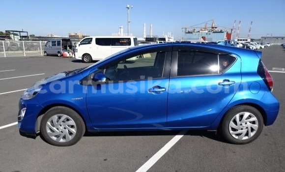 Buy Used Toyota Aqua Blue Car in Beitbridge in Matabeleland South Buy Used Toyota Aqua Blue Car in Beitbridge in Matabeleland South