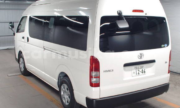 Acheter Occasion Voiture Toyota Hiace Blanc à Beitbridge, Matabeleland South Acheter Occasion Voiture Toyota Hiace Blanc à Beitbridge, Matabeleland South