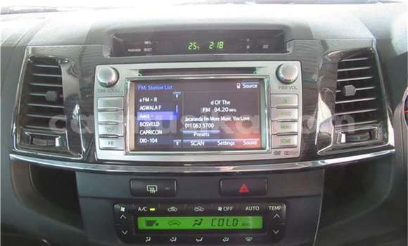 Acheter Occasion Voiture Toyota Fortuner Blanc à Beitbridge, Matabeleland South Acheter Occasion Voiture Toyota Fortuner Blanc à Beitbridge, Matabeleland South