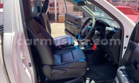 Acheter Occasion Voiture Toyota Hilux Blanc à Beitbridge, Matabeleland South Acheter Occasion Voiture Toyota Hilux Blanc à Beitbridge, Matabeleland South