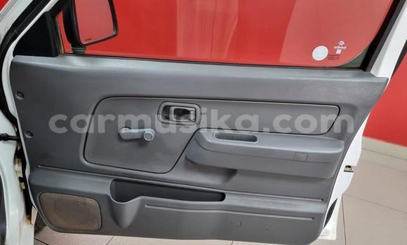 Acheter Occasion Voiture Nissan NP 300 Blanc à Beitbridge, Matabeleland South Acheter Occasion Voiture Nissan NP 300 Blanc à Beitbridge, Matabeleland South