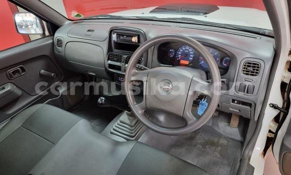 Acheter Occasion Voiture Nissan NP 300 Blanc à Beitbridge, Matabeleland South Acheter Occasion Voiture Nissan NP 300 Blanc à Beitbridge, Matabeleland South
