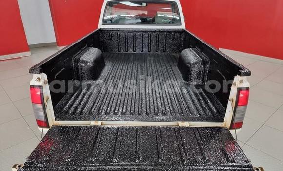 Acheter Occasion Voiture Nissan NP 300 Blanc à Beitbridge, Matabeleland South Acheter Occasion Voiture Nissan NP 300 Blanc à Beitbridge, Matabeleland South