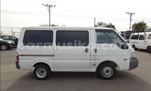 Acheter Occasion Voiture Mazda Bongo Blanc à Beitbridge, Matabeleland South Acheter Occasion Voiture Mazda Bongo Blanc à Beitbridge, Matabeleland South