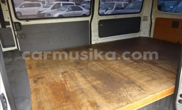 Acheter Occasion Voiture Mazda Bongo Blanc à Beitbridge, Matabeleland South Acheter Occasion Voiture Mazda Bongo Blanc à Beitbridge, Matabeleland South