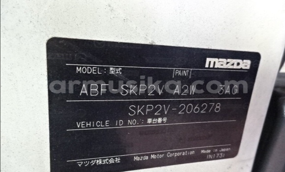 Acheter Occasion Voiture Mazda Bongo Blanc à Beitbridge, Matabeleland South Acheter Occasion Voiture Mazda Bongo Blanc à Beitbridge, Matabeleland South