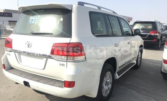 Buy Used Toyota Land Cruiser White Car in Harare in Harare Buy Used Toyota Land Cruiser White Car in Harare in Harare