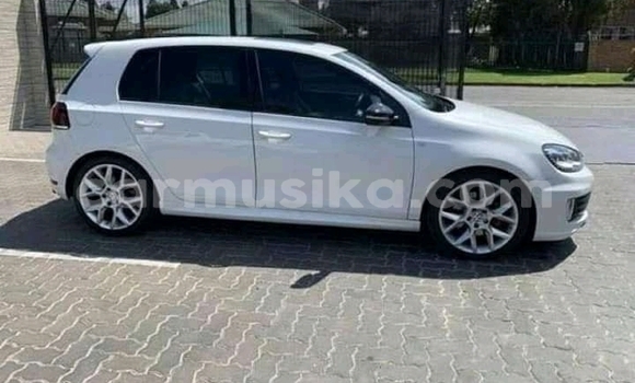 Buy Used Volkswagen Golf GTI White Car in Beitbridge in Matabeleland South Buy Used Volkswagen Golf GTI White Car in Beitbridge in Matabeleland South