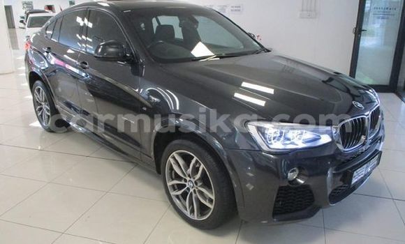 Nunua Ilio tumika BMW X4 Nyeusi Gari ndani ya Beitbridge nchini Matabeleland Kusini