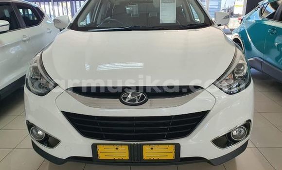 Buy Used Hyundai ix35 White Car in Beitbridge in Matabeleland South Buy Used Hyundai ix35 White Car in Beitbridge in Matabeleland South