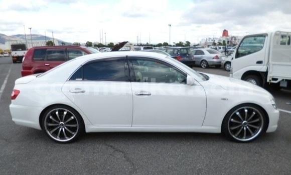 Tenga Tsaru Toyota Mark X Chena Mota in Beitbridge in Matabeleland South Tenga Tsaru Toyota Mark X Chena Mota in Beitbridge in Matabeleland South