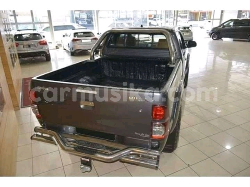 Big with watermark toyota hilux matabeleland south beitbridge 26131