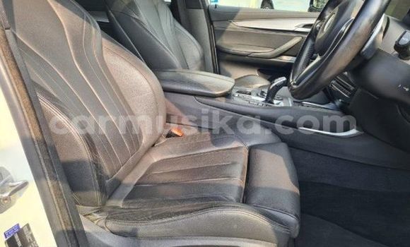 Acheter Occasion Voiture BMW X6 Blanc à Beitbridge, Matabeleland South Acheter Occasion Voiture BMW X6 Blanc à Beitbridge, Matabeleland South