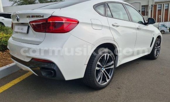 Acheter Occasion Voiture BMW X6 Blanc à Beitbridge, Matabeleland South Acheter Occasion Voiture BMW X6 Blanc à Beitbridge, Matabeleland South