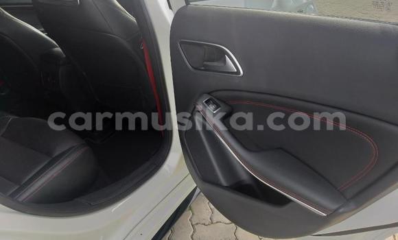 Acheter Occasion Voiture Mercedes‒Benz A-klasse Blanc à Beitbridge, Matabeleland South Acheter Occasion Voiture Mercedes‒Benz A-klasse Blanc à Beitbridge, Matabeleland South