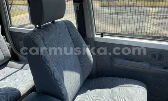 Acheter Occasion Voiture Toyota Land Cruiser Blanc à Beitbridge, Matabeleland South Acheter Occasion Voiture Toyota Land Cruiser Blanc à Beitbridge, Matabeleland South