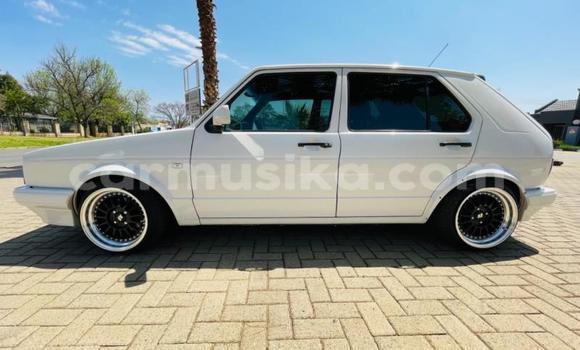 Tenga Tsaru Volkswagen Golf Chena Mota in Beitbridge in Matabeleland South Tenga Tsaru Volkswagen Golf Chena Mota in Beitbridge in Matabeleland South