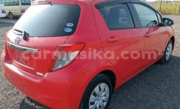 Nunua Ilio tumika Toyota Vitz Nyekundu Gari ndani ya Beitbridge nchini Matabeleland Kusini Nunua Ilio tumika Toyota Vitz Nyekundu Gari ndani ya Beitbridge nchini Matabeleland Kusini