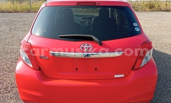 Nunua Ilio tumika Toyota Vitz Nyekundu Gari ndani ya Beitbridge nchini Matabeleland Kusini Nunua Ilio tumika Toyota Vitz Nyekundu Gari ndani ya Beitbridge nchini Matabeleland Kusini