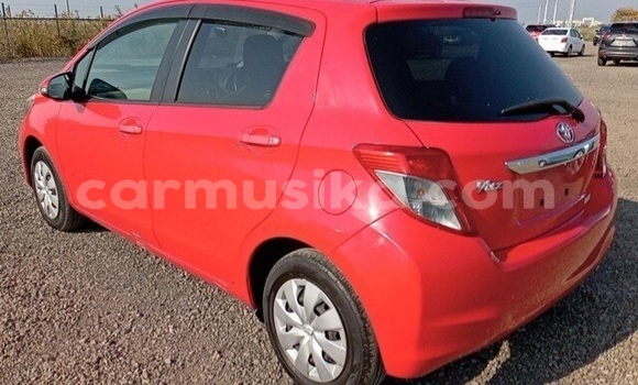 Nunua Ilio tumika Toyota Vitz Nyekundu Gari ndani ya Beitbridge nchini Matabeleland Kusini Nunua Ilio tumika Toyota Vitz Nyekundu Gari ndani ya Beitbridge nchini Matabeleland Kusini