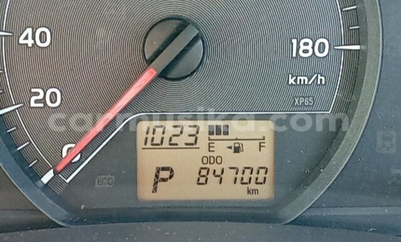 Nunua Ilio tumika Toyota Vitz Nyekundu Gari ndani ya Beitbridge nchini Matabeleland Kusini Nunua Ilio tumika Toyota Vitz Nyekundu Gari ndani ya Beitbridge nchini Matabeleland Kusini