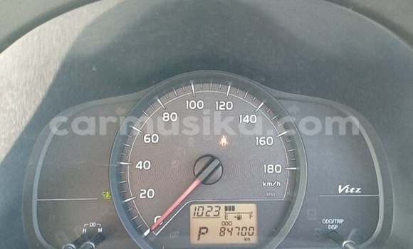 Nunua Ilio tumika Toyota Vitz Nyekundu Gari ndani ya Beitbridge nchini Matabeleland Kusini Nunua Ilio tumika Toyota Vitz Nyekundu Gari ndani ya Beitbridge nchini Matabeleland Kusini