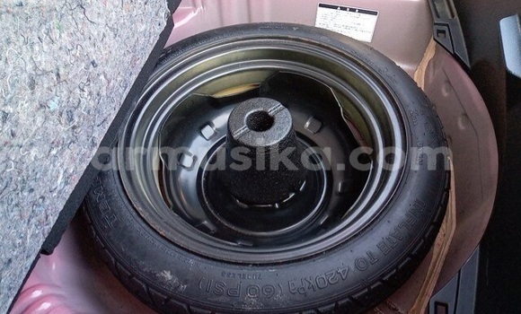 Nunua Ilio tumika Toyota Vitz Nyekundu Gari ndani ya Beitbridge nchini Matabeleland Kusini Nunua Ilio tumika Toyota Vitz Nyekundu Gari ndani ya Beitbridge nchini Matabeleland Kusini