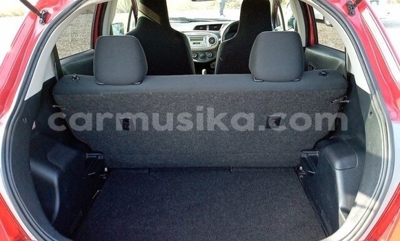 Nunua Ilio tumika Toyota Vitz Nyekundu Gari ndani ya Beitbridge nchini Matabeleland Kusini Nunua Ilio tumika Toyota Vitz Nyekundu Gari ndani ya Beitbridge nchini Matabeleland Kusini