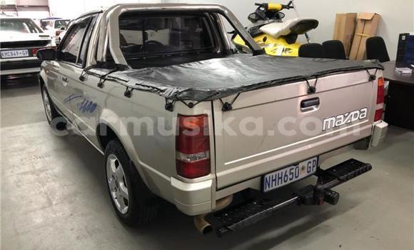 Acheter Occasion Voiture Mazda 5 Autre à Beitbridge, Matabeleland South Acheter Occasion Voiture Mazda 5 Autre à Beitbridge, Matabeleland South